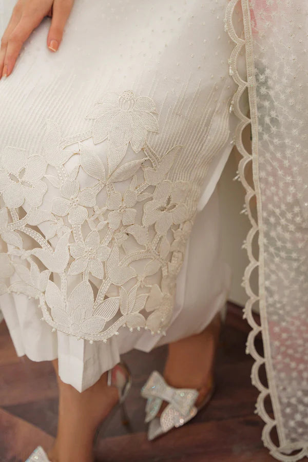 EMBROIDERED ORGANZA UF-526-VM368
