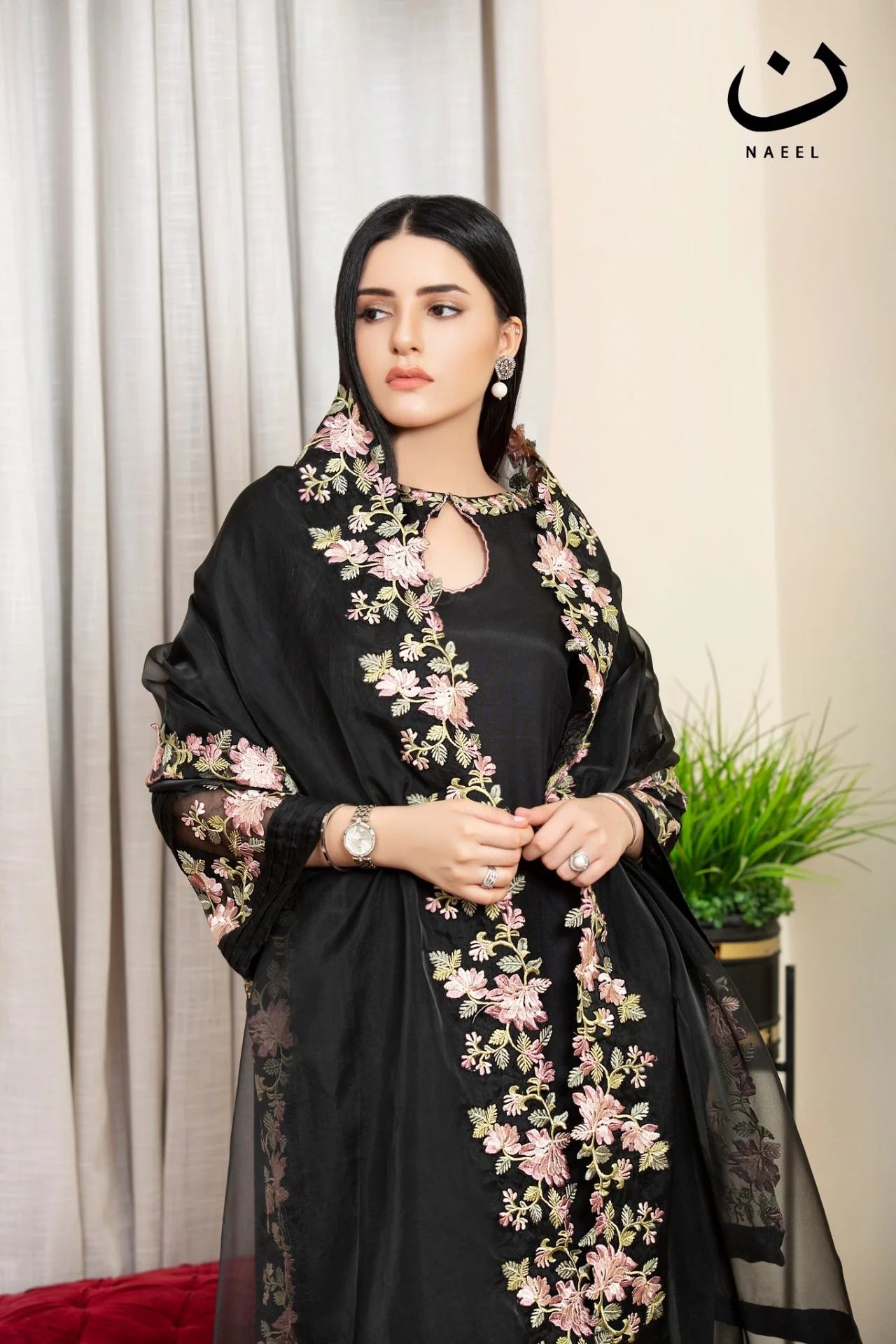 3PC-LAWN EMBROIDERED SUIT-RUJHAAN-VM3201
