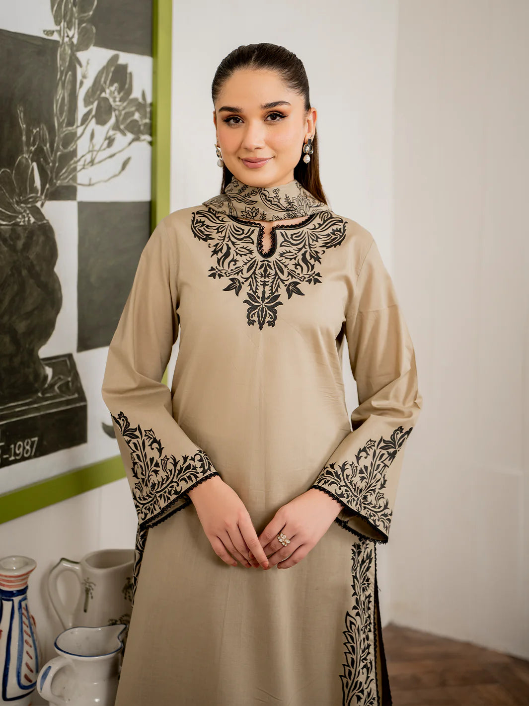 3PC-EMBROIDERED GRANEUT-VM1307