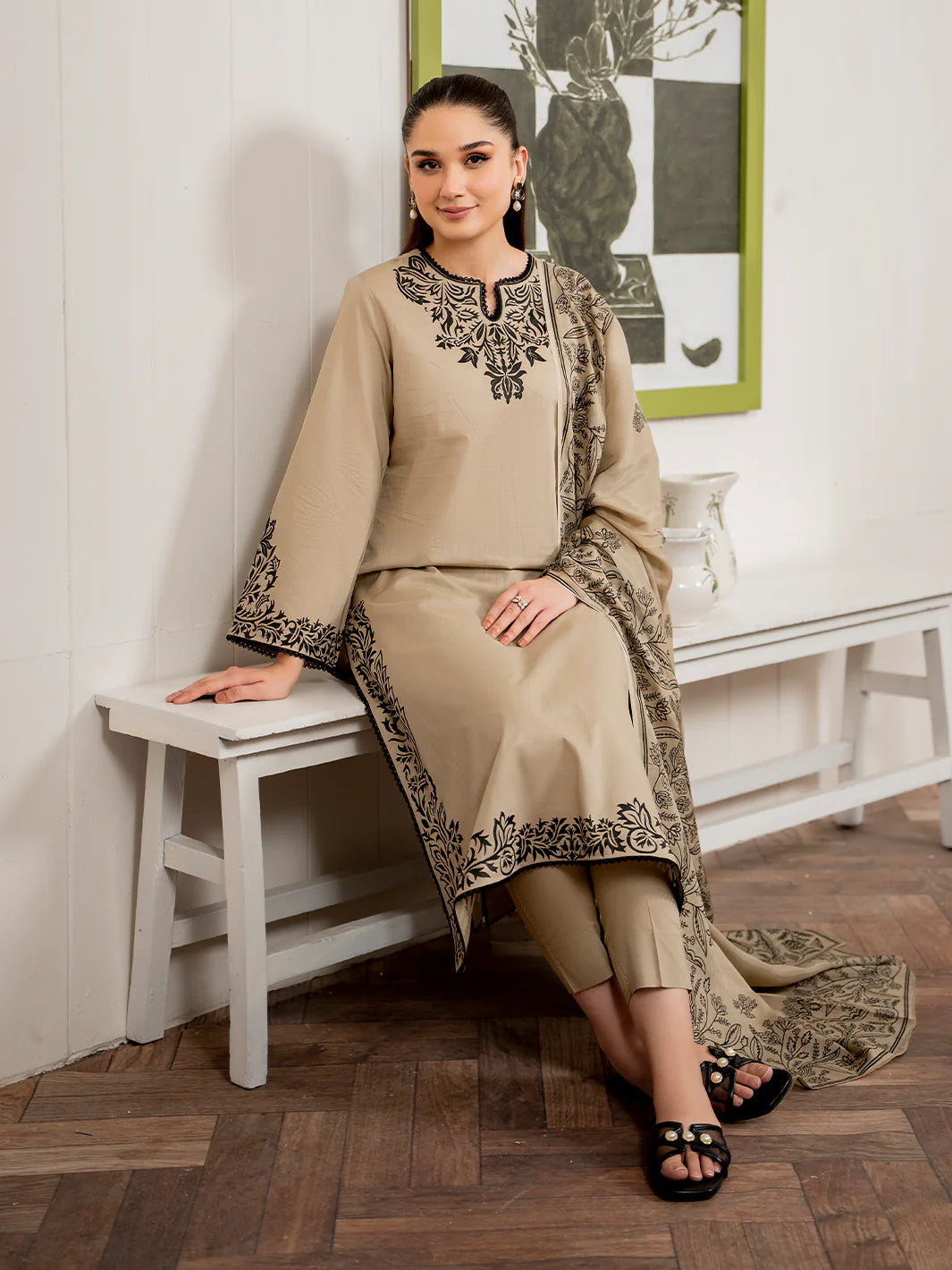 3PC-EMBROIDERED GRANEUT-VM1307